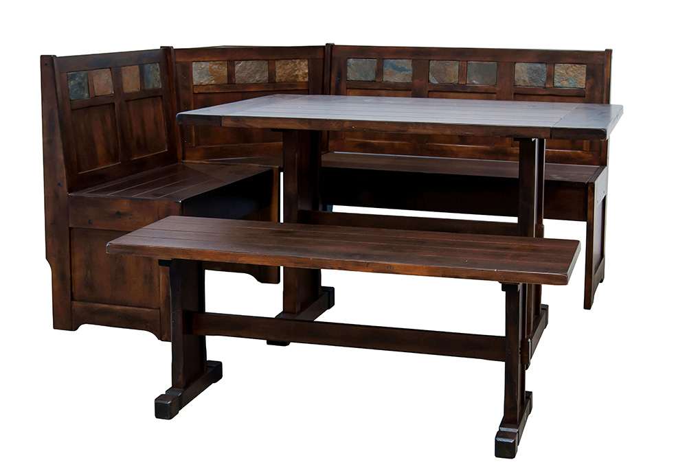 Aranview Corner Breakfast Nook