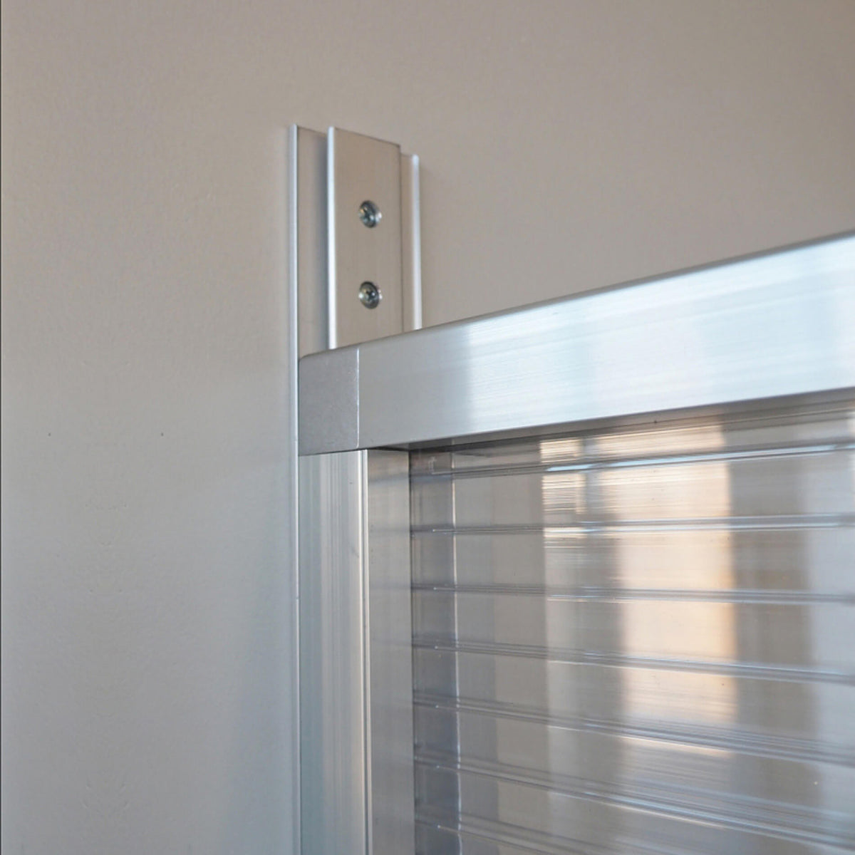 DIY Modular Office Divider Wall Bracket
